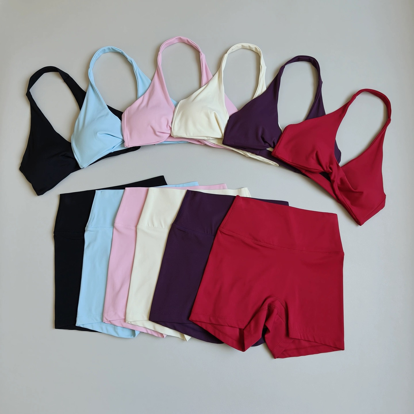طقم ملابس يوغا نسائي مكون من ق - مراجعة Yoga Fitness Wear وسعره